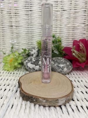 HuxiaBeauty Touch Mu Lip – Honey Lip Gloss z rozświetlającymi drobinkami (3)